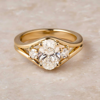 1.50-3.50 CT Oval CVD Diamond Three Stone Style Engagement Ring