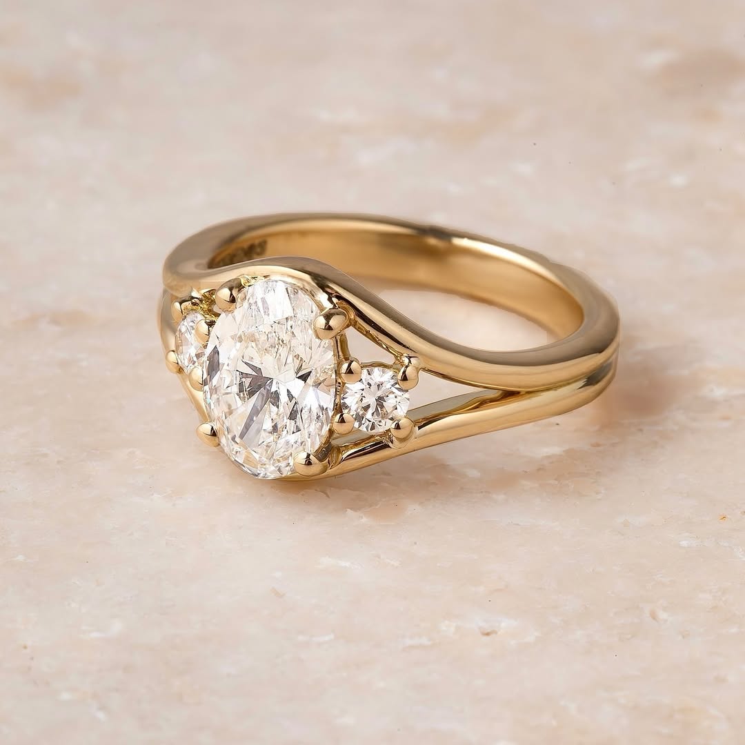 1.0-3.0CT Oval Lab Grown Diamond Three Stone Style Engagement Ring