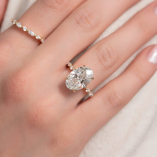 3.0-5.0 CT Oval CVD Diamond Pave Setting Engagement Ring