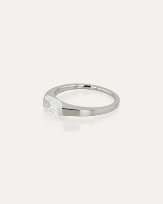 1.0 CT Emerald CVD Diamond Unique Style Engagement Ring