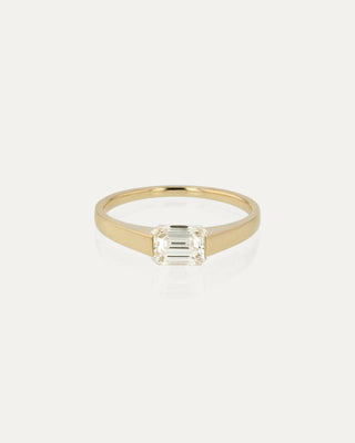 1.0 CT Emerald CVD Diamond Unique Style Engagement Ring