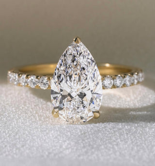 2.50 CT Pear E/VVS2 CVD Diamond Pave Style Engagement Ring