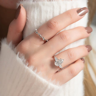 1.0-3.0 CT Pear Lab Grown Diamond Three Stone Engagement Ring