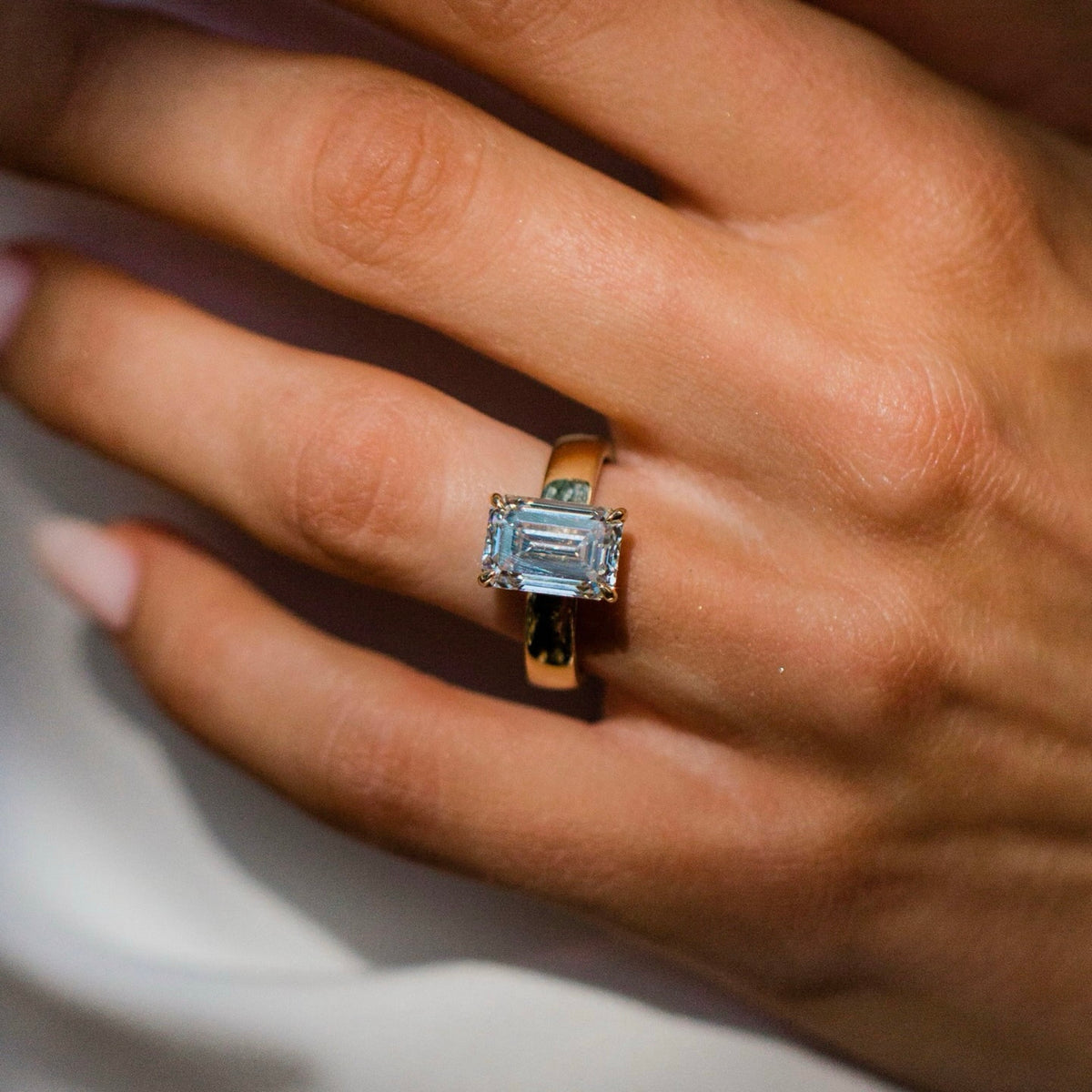 2.0-4.0 CT Emerald Shaped Lab Grown Diamond Solitaire Engagement Ring