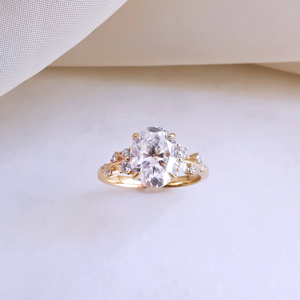 2.0 CT Oval Cut Dainty Moissanite Engagement Ring