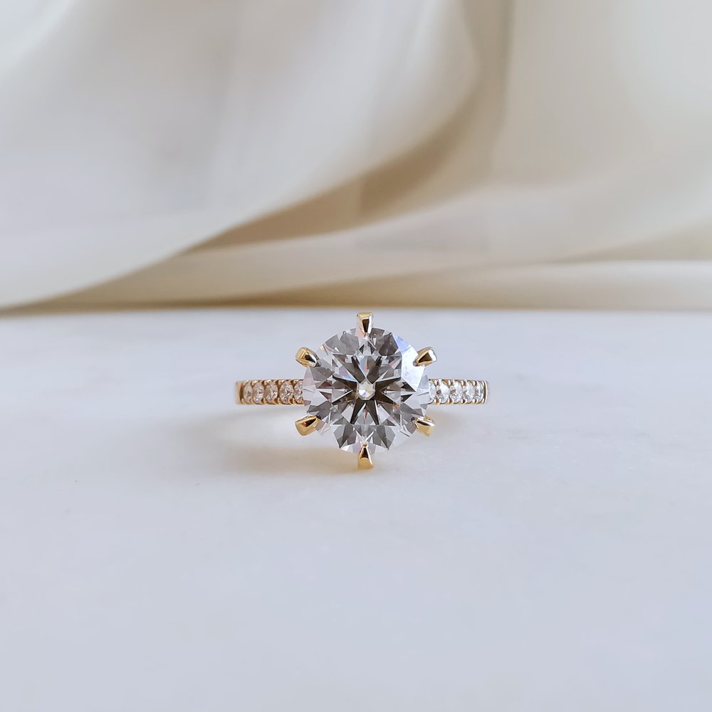 2.0 CT Round Cut Pave Moissanite Engagement Ring