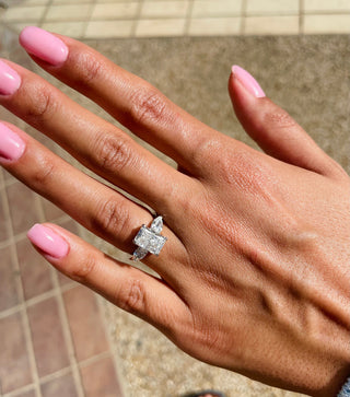 2.62ct Radiant E- VS 3 Stones Diamond Engagement Ring