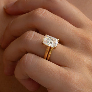 2.5 CT Cushion E/VVS1 CVD Diamond Solitaire Style Engagement Ring