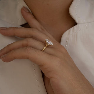 1.0-3.0 CT Oval CVD Diamond Half Hidden Halo Style Engagement Ring