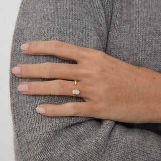 1.0-3.0 CT Oval Shaped Lab Grown Diamond Unique Engagement Ring