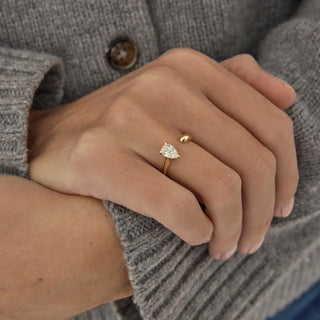 1.0-3.0 CT Pear Shaped Lab Grown Diamond Unique Engagement Ring