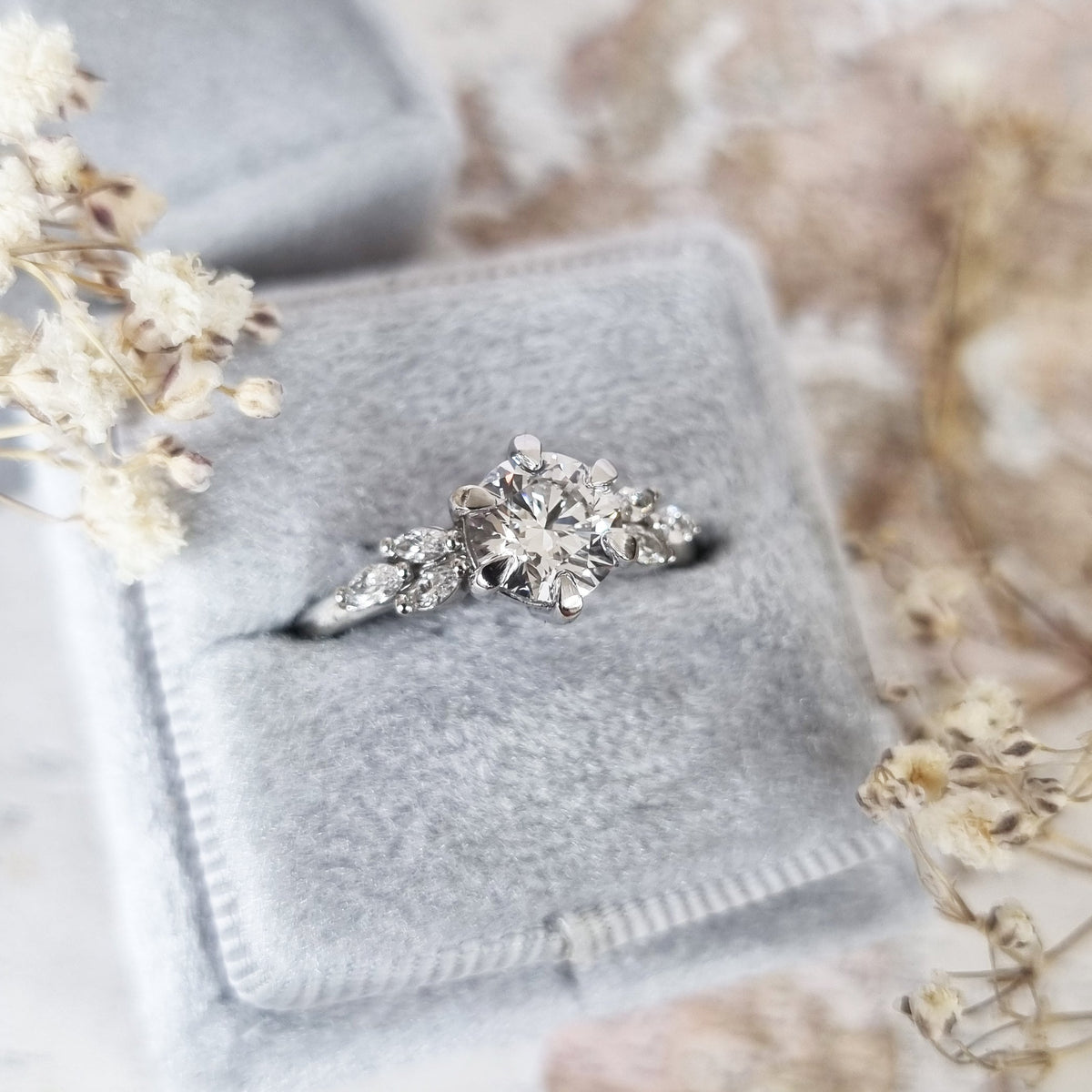 1.0 CT Round Cut Cluster E/VS1 Lab Grown Diamond Engagement Ring - violetjewels