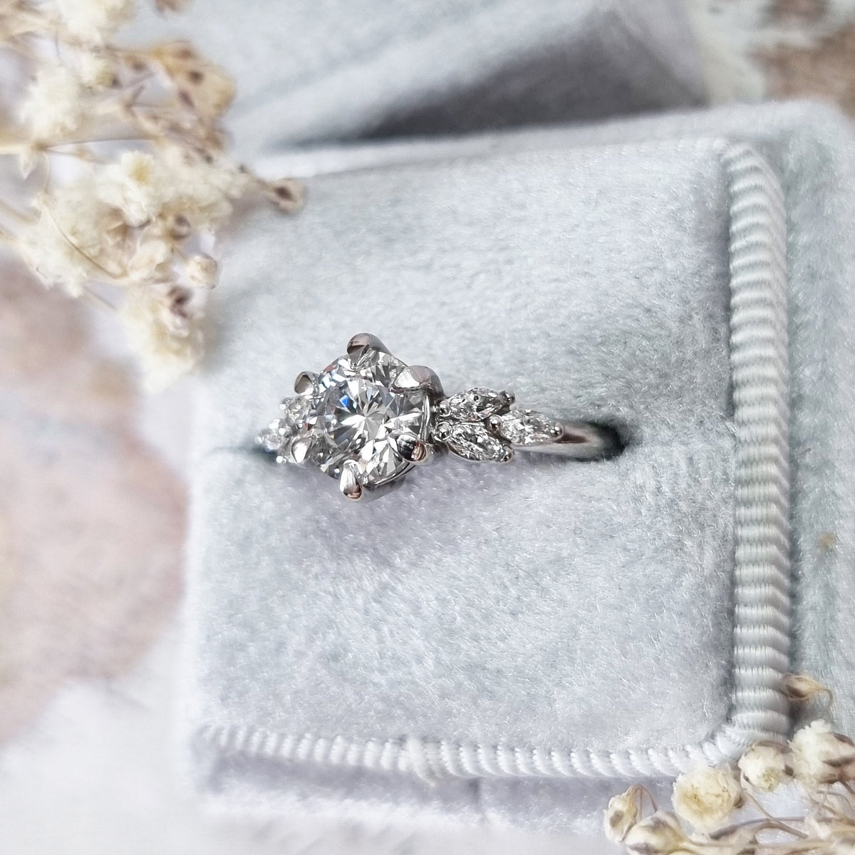 1.0 CT Round Cut Cluster E/VS1 Lab Grown Diamond Engagement Ring - violetjewels