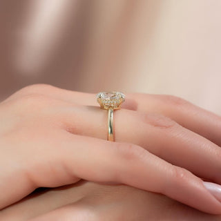 2.0-4.0 CT Oval Cut Pave Setting Engagement Ring