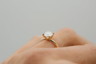 Solitaire Ring with 2.0 CT Round Cut Moissanite - violetjewels