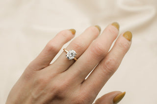 Solitaire Ring with 3.0 CT Oval Cut Moissanite - violetjewels