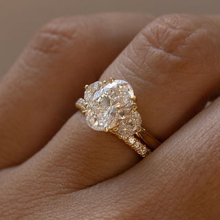 1.90 - 3.90 CT Oval CVD Diamond Three Stone Style Engagement Ring