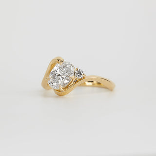 1.05- 2.0 CT Oval Lab Grown Diamond Unique Engagement Ring