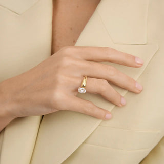 1.25-3.50 CT Oval Shaped Lab Grown Diamond Unique Engagement Ring