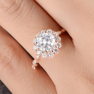 1.0 CT Round Cut Halo Moissanite Engagement Ring - violetjewels