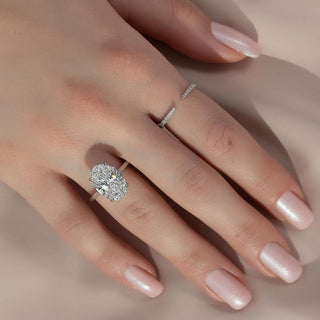 3.5-5.5 CT Oval CVD Diamond Hidden Halo Setting Engagement Ring