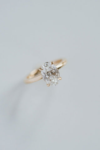 1.0 - 3.0 CT Oval CVD Diamond Solitaire Engagement Ring