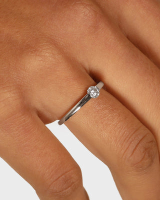 0.30 TCW Round CVD Diamond Minimalist Ring