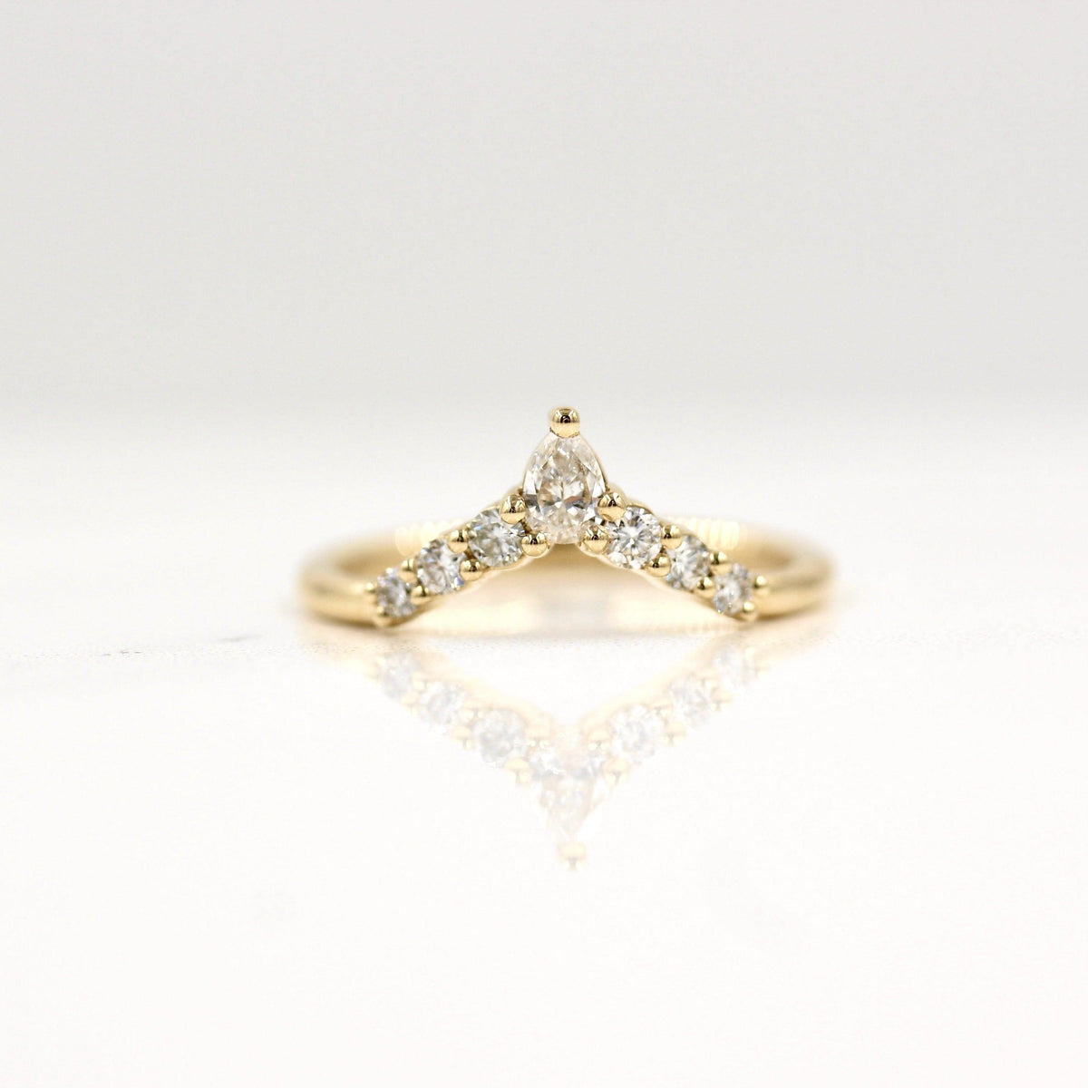 0.31 TCW Round & Pear Cut Curved Moissanite Wedding Band - violetjewels