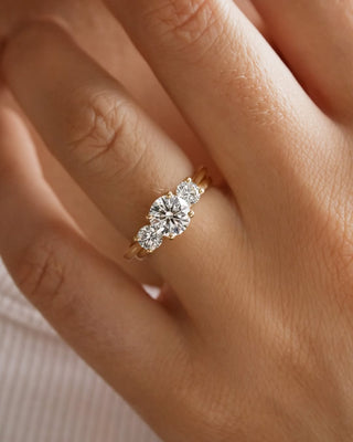 1.20 - 3.20 CT Round CVD Diamond Three Stone Style Engagement Ring
