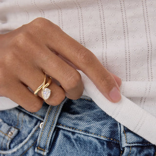 1.0-3.0 CT Pear Shaped Lab Grown Diamond Unique Engagement Ring