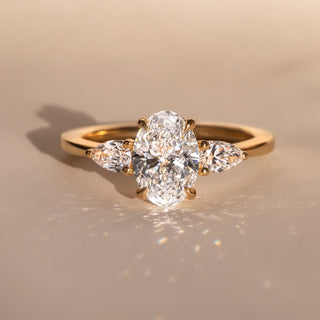 1.30-3.50 CT Oval CVD Diamond Three Stone Style Engagement Ring