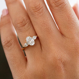 1.30-3.50 CT Oval CVD Diamond Three Stone Style Engagement Ring