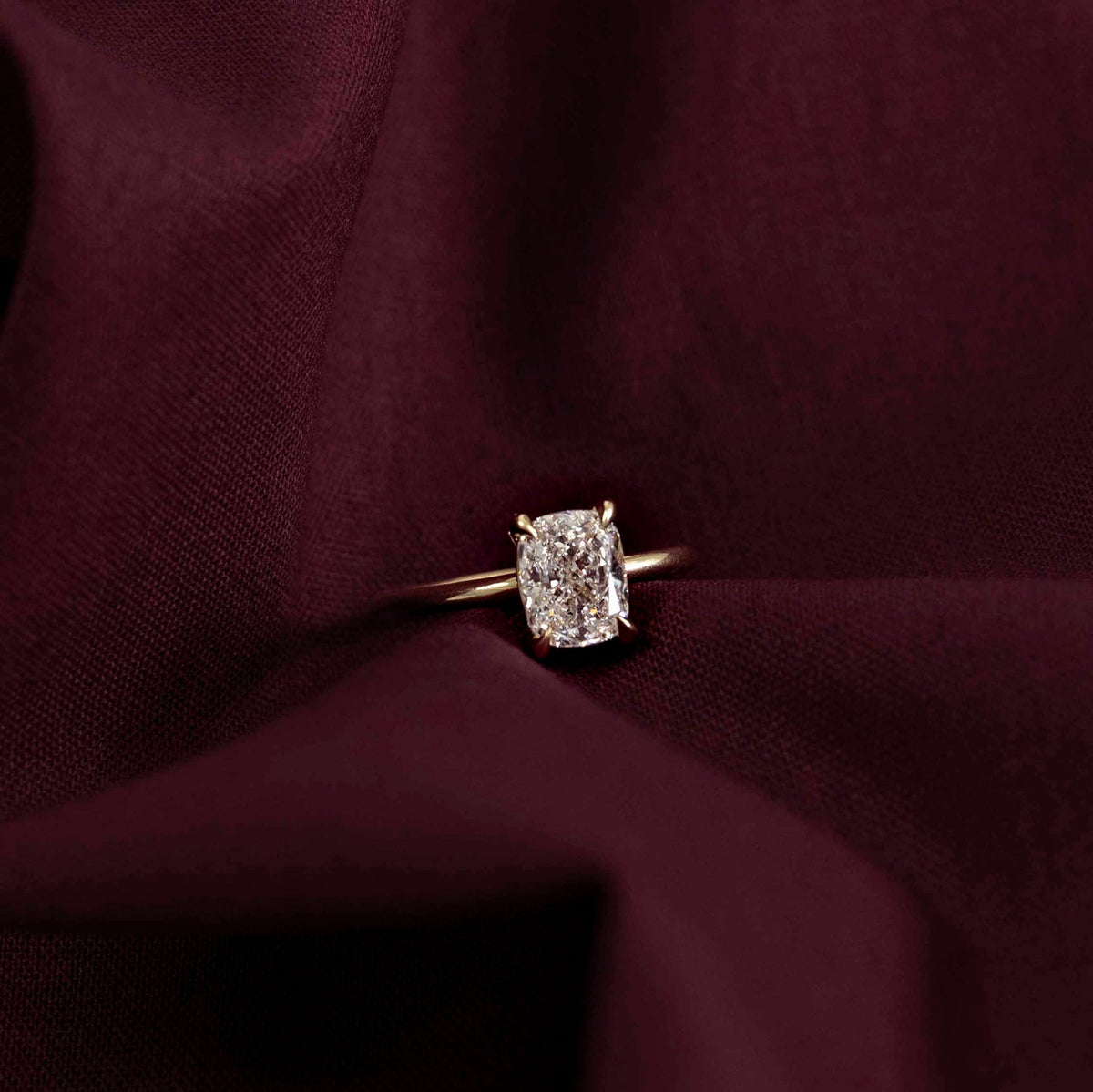 2.0-3.0 CT Elongated Cushion Cut Solitaire Style Moissanite Engagement Ring