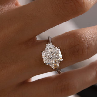 1.0-3.0 CT Radiant CVD Diamond Three Stone Style Engagement Ring