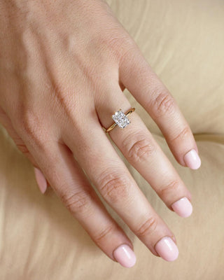 2.5 CT Radiant F/VS2 CVD Diamond Solitaire Style Engagement Ring