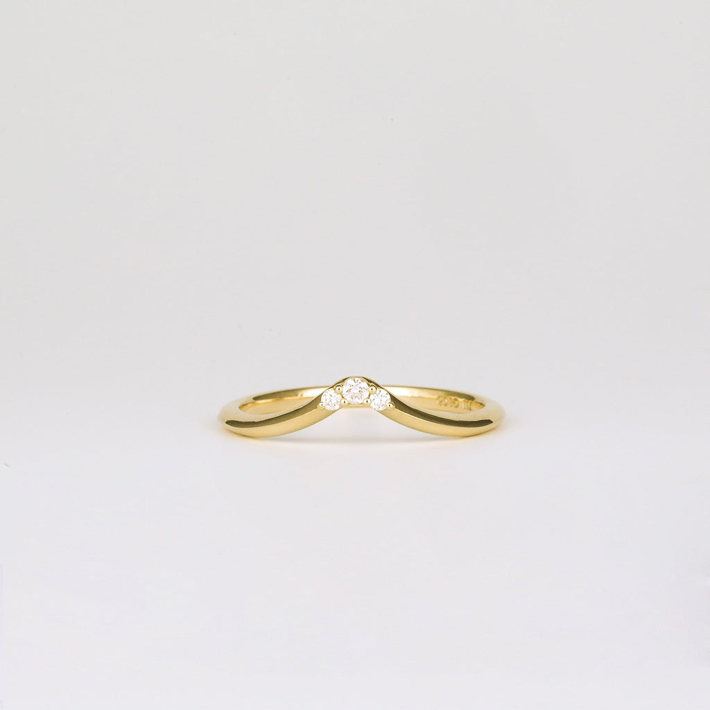 0.04 TCW Round Lab Grown Diamond Curved Wedding Band