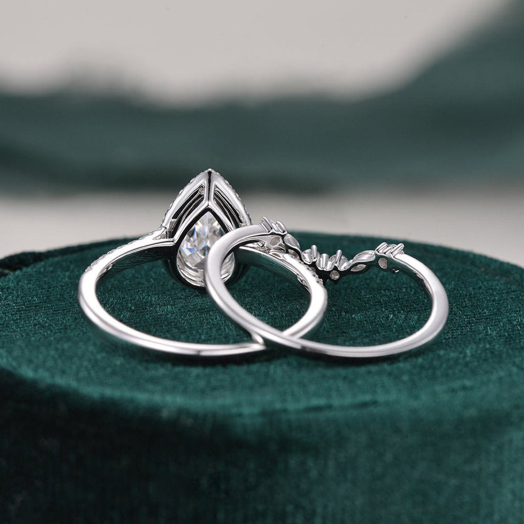 2.0 CT Pear Cut Halo Moissanite Bridal Ring Set - violetjewels