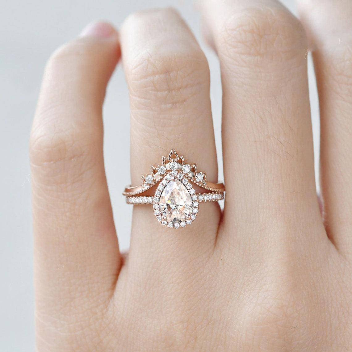 1.50 CT Pear Cut Halo Moissanite Bridal Ring Set - violetjewels