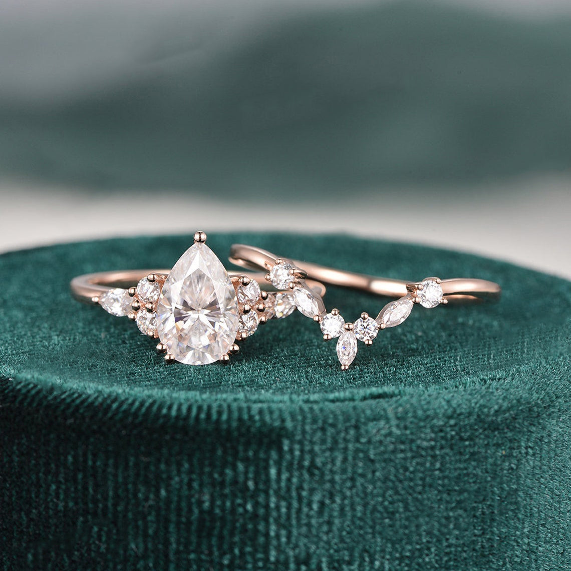 1.50 CT Pear Cut Cluster Moissanite Bridal Ring Set - violetjewels