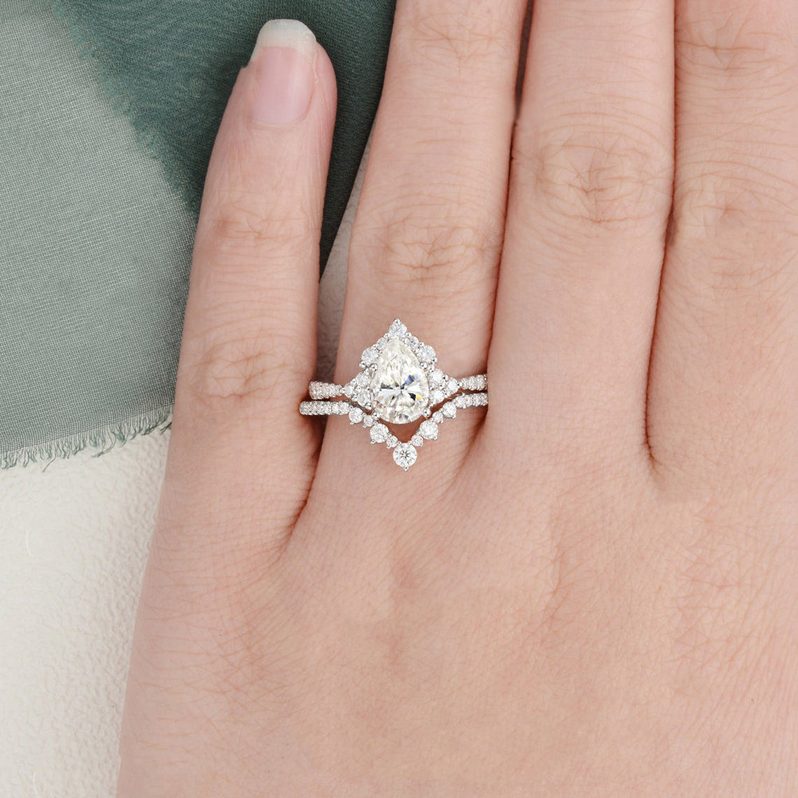 1.50 CT Pear Cut Cluster Moissanite Bridal Ring Set - violetjewels
