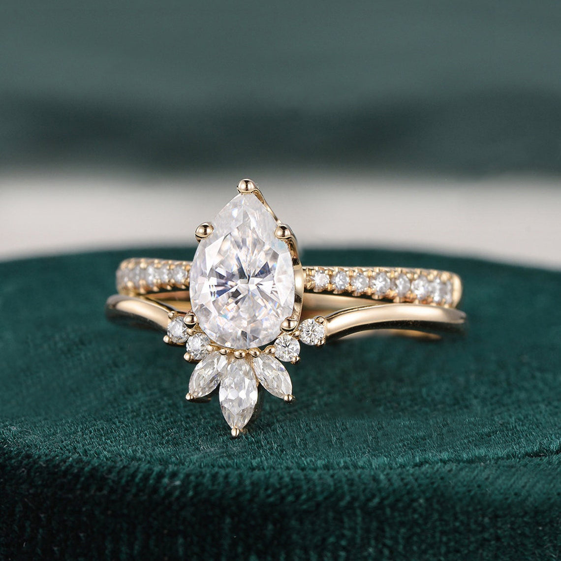 1.0 CT Pear Cut Solitaire Pave Setting Moissanite Bridal Ring Set - violetjewels