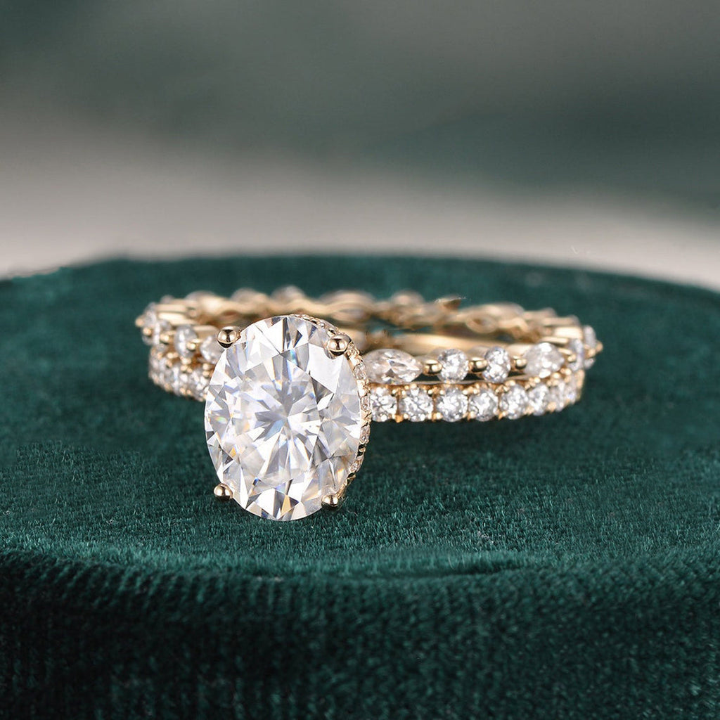 2.0 CT Oval Cut Solitaire Moissanite Bridal Ring Set - violetjewels