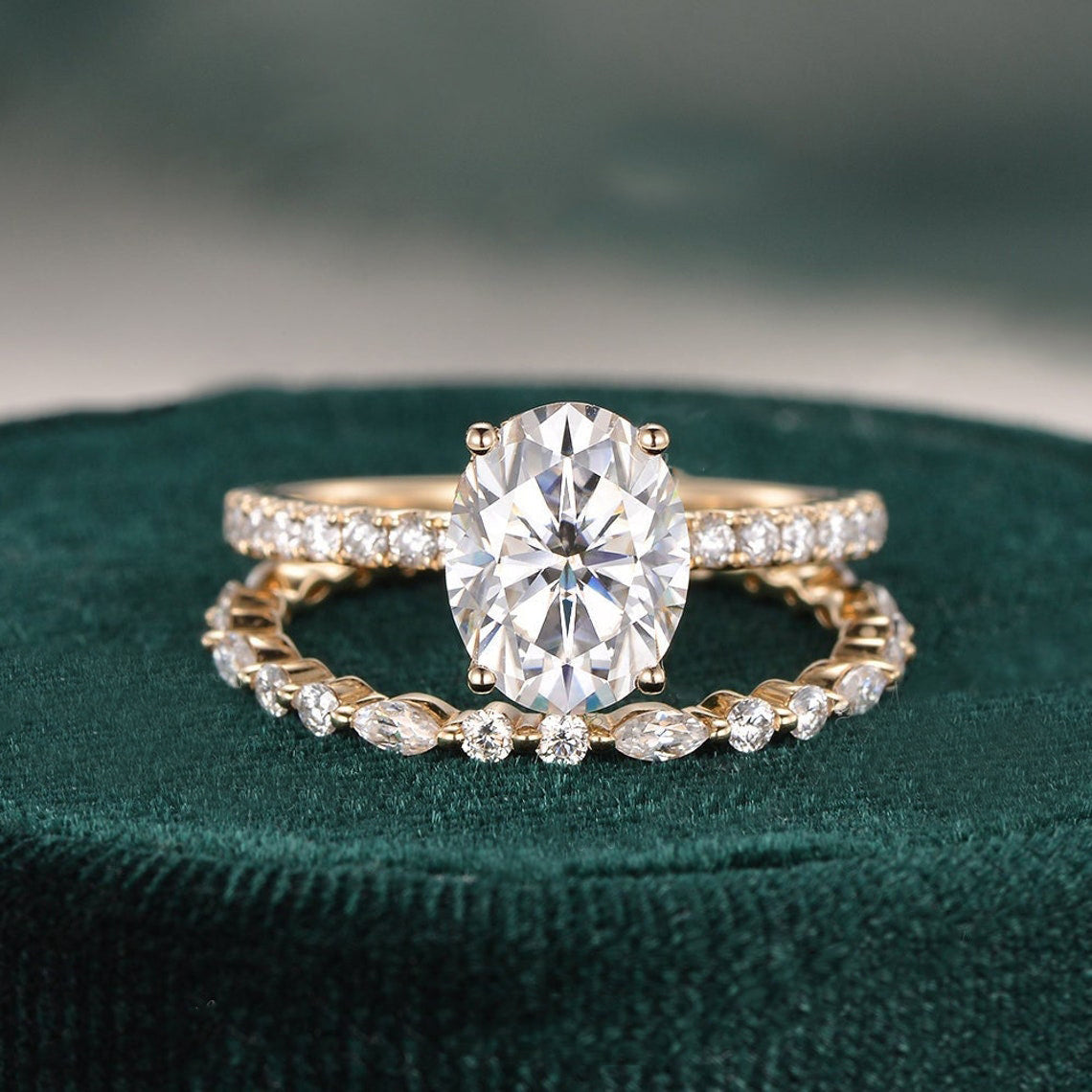 2.0 CT Oval Cut Solitaire Moissanite Bridal Ring Set - violetjewels