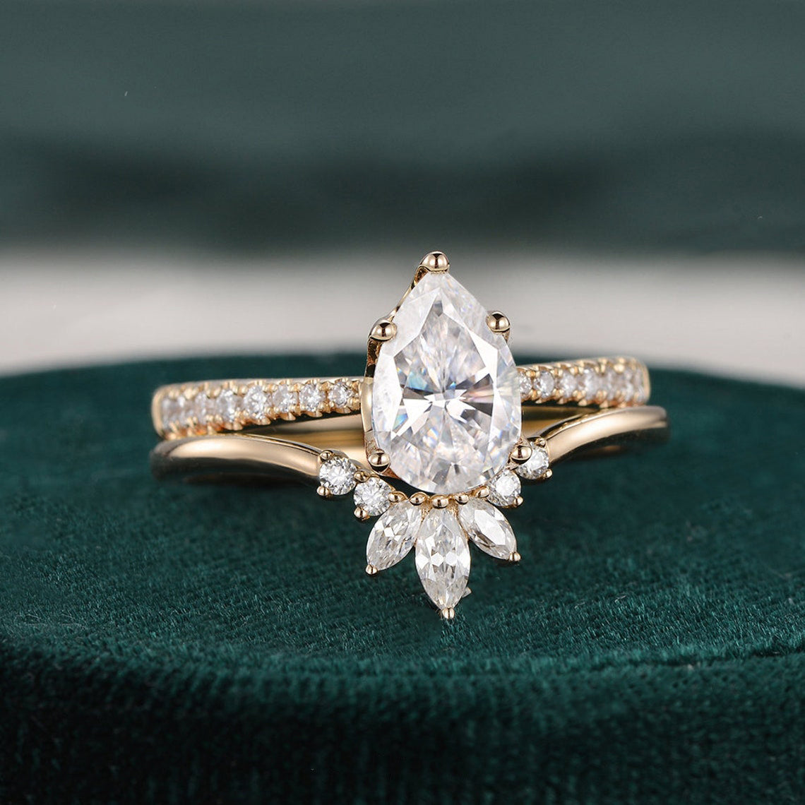 1.0 CT Pear Cut Solitaire Pave Setting Moissanite Bridal Ring Set - violetjewels
