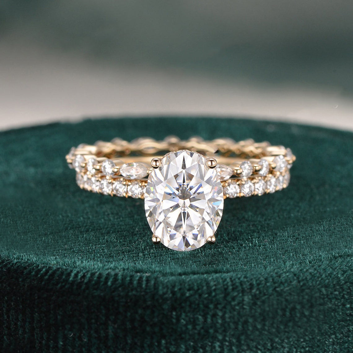 2.0 CT Oval Cut Solitaire Moissanite Bridal Ring Set - violetjewels