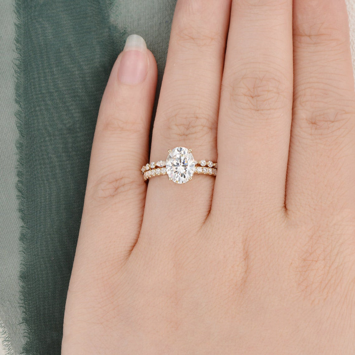 2.0 CT Oval Cut Solitaire Moissanite Bridal Ring Set - violetjewels