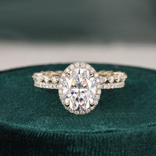 2.0 CT Oval Cut Halo Moissanite Bridal Ring Set - violetjewels