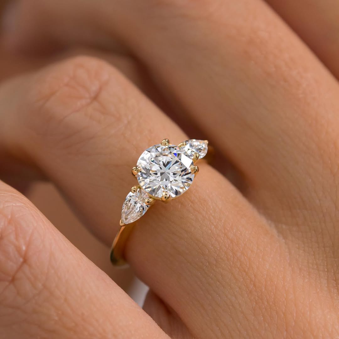 1.0 - 3.0 CT Round Lab Grown Diamond Three Stone Style Engagement Ring