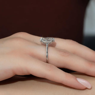 3.5-5.5 CT Oval CVD Diamond Hidden Halo Setting Engagement Ring