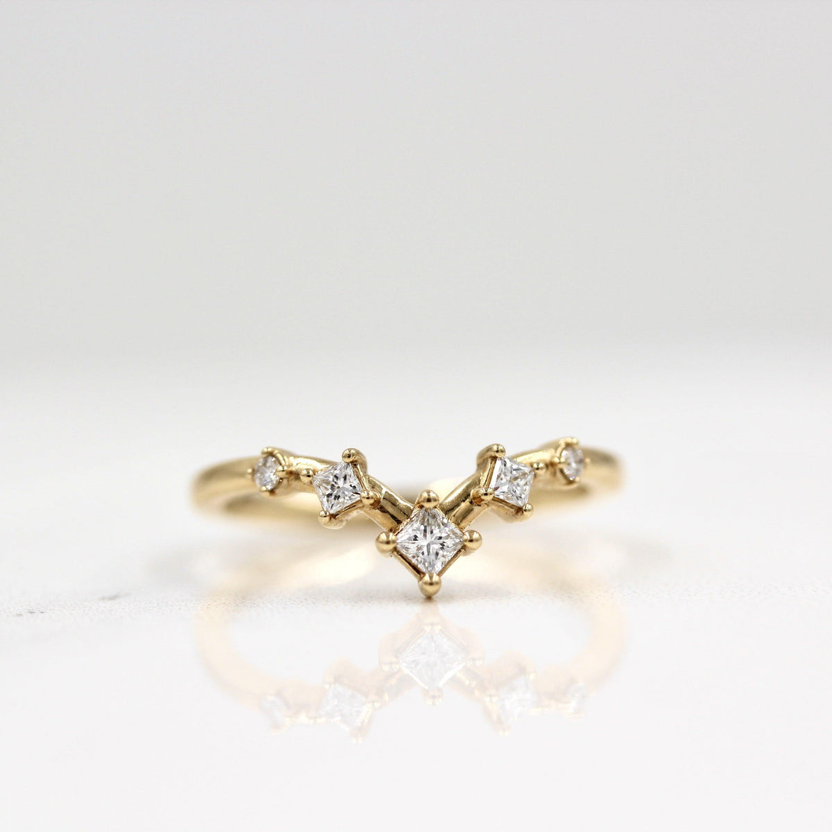 0.22 TCW Princess & Round Cut Curved Moissanite Wedding Band - violetjewels